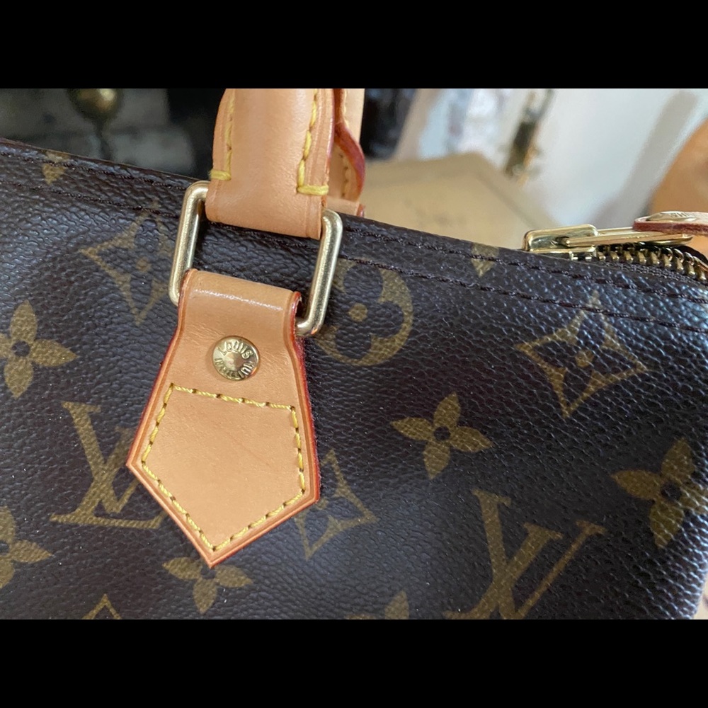 AUTHENTIC Louis Vuitton Monogram Speedy 30 - Picture 6 of 16